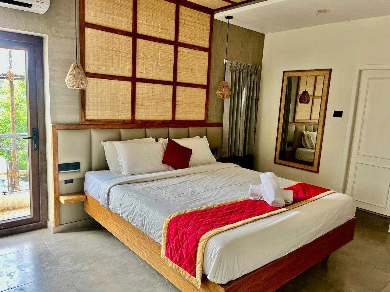 Hotel Castle Manor - Auroville Beach Pondichéry Extérieur photo